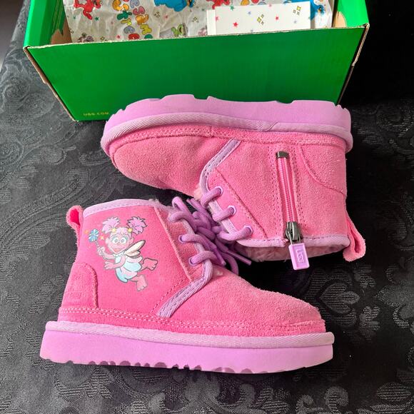 Ugg x Sesame Street neumel boots pink 9 toddler - Picture 5 of 15